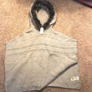 Gap Kids size large poncho with hood